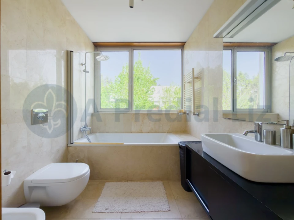 Moradia T3 para Venda em Nogueira e Silva Escura Foto 16