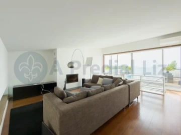 Moradia T3 para Venda em Nogueira e Silva Escura