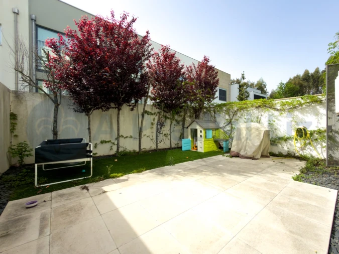 Moradia T3 para Venda em Nogueira e Silva Escura Foto 2