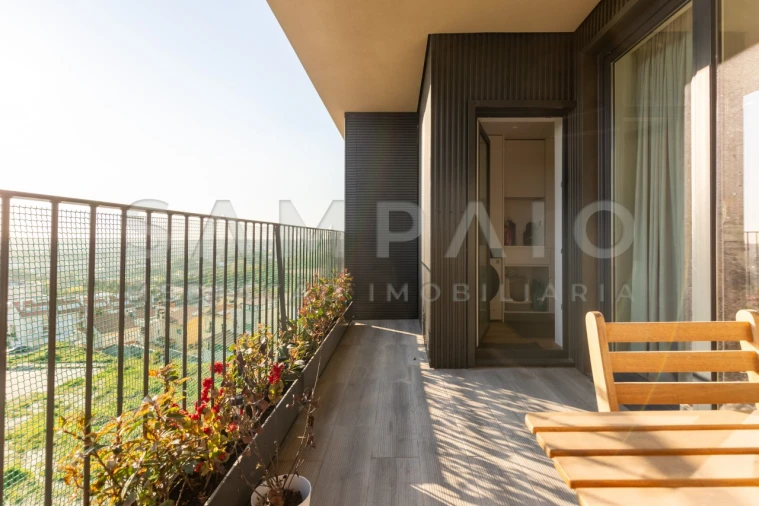 Apartamento T2 para Venda em Fânzeres e São Pedro da Cova Foto 2