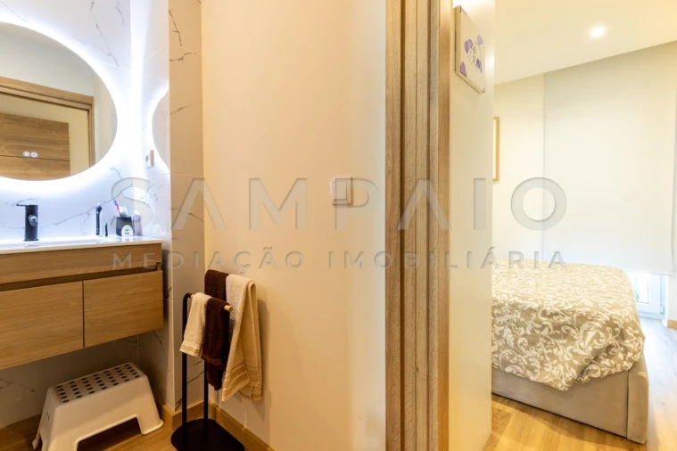 Apartamento T2 para Venda em Fânzeres e São Pedro da Cova Foto 23