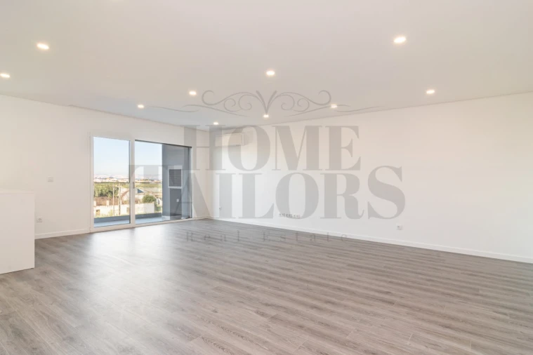 Apartamento T2 para Venda em Atalaia e Alto Estanqueiro-Jardia Foto 2