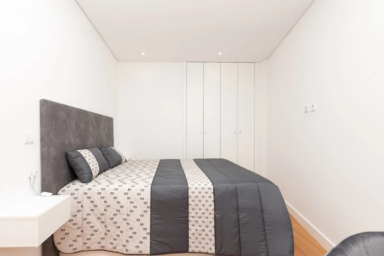 Apartamento T1 para Arrendamento em Cedofeita, Santo Ildefonso, Sé, Miragaia, São Nicolau e Vitória Foto 8