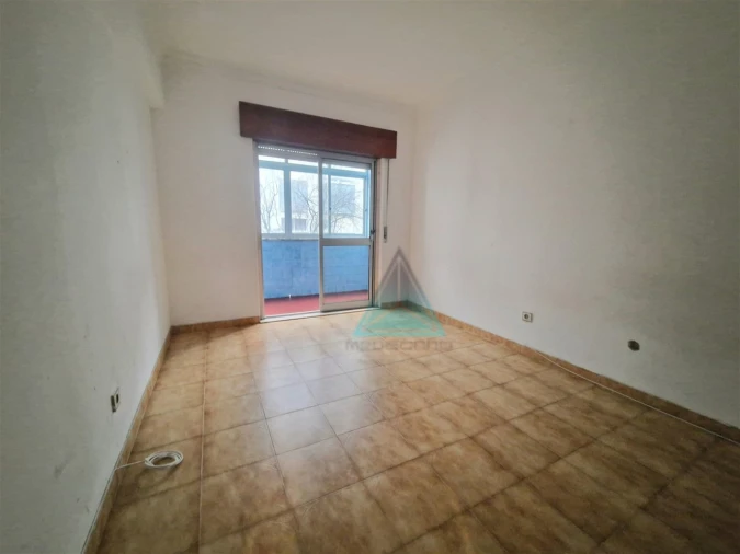 Apartamento T3 para Venda em Seixal, Arrentela e Aldeia de Paio Pires Foto 5