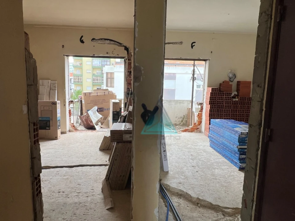 Apartamento T2 para Venda em Amora Foto 10
