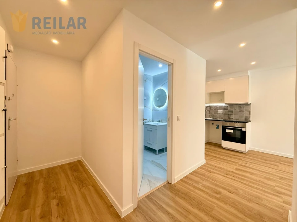 Apartamento T2 para Venda em Odivelas Foto 7