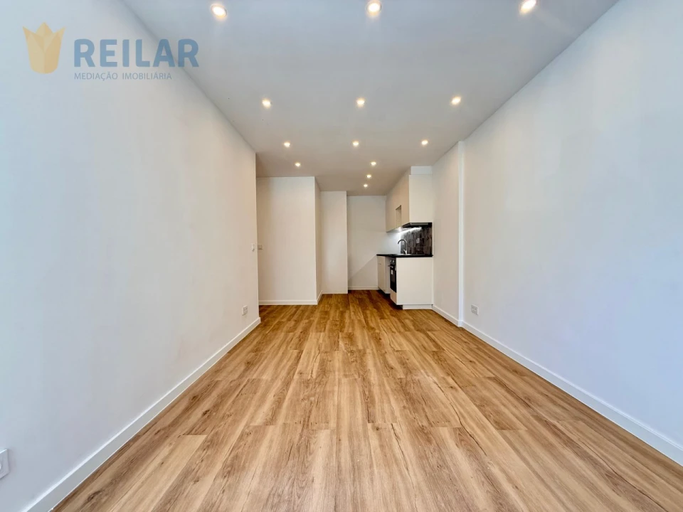Apartamento T2 para Venda em Odivelas Foto 13