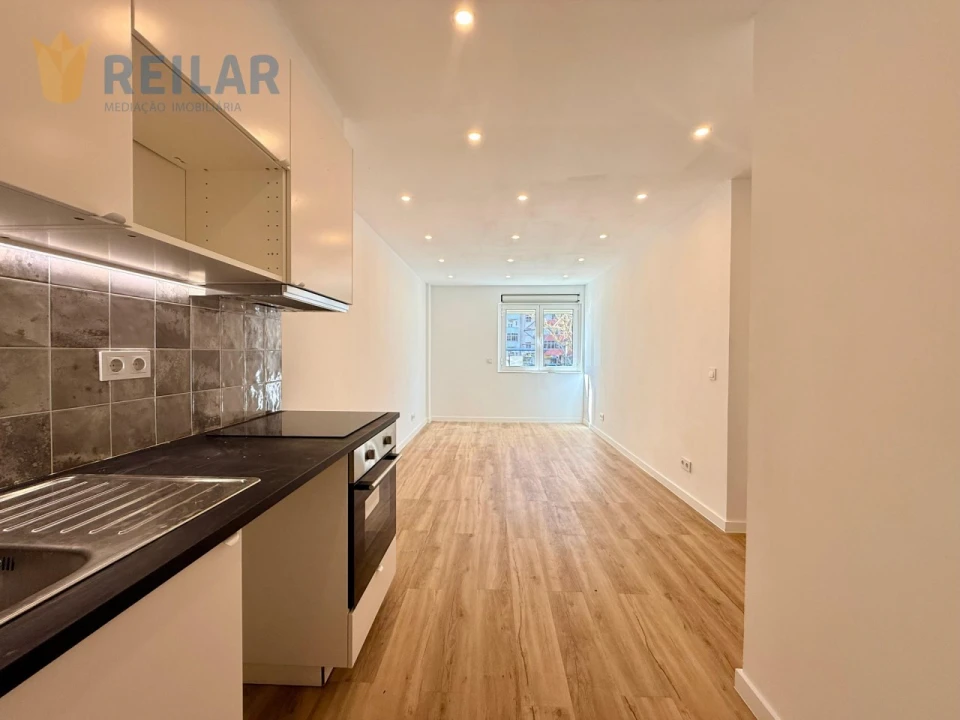 Apartamento T2 para Venda em Odivelas Foto 14