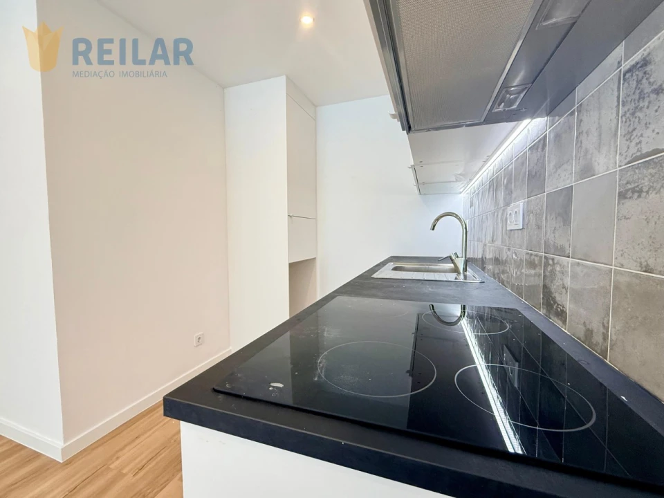 Apartamento T2 para Venda em Odivelas Foto 16