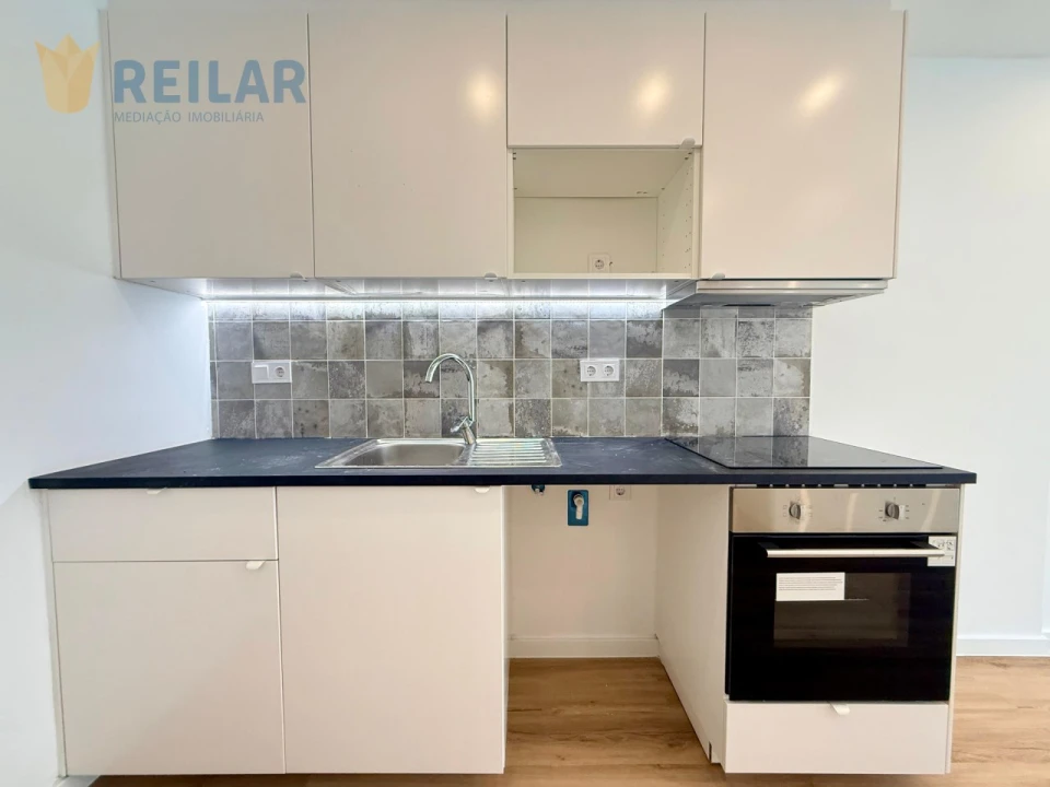 Apartamento T2 para Venda em Odivelas Foto 19