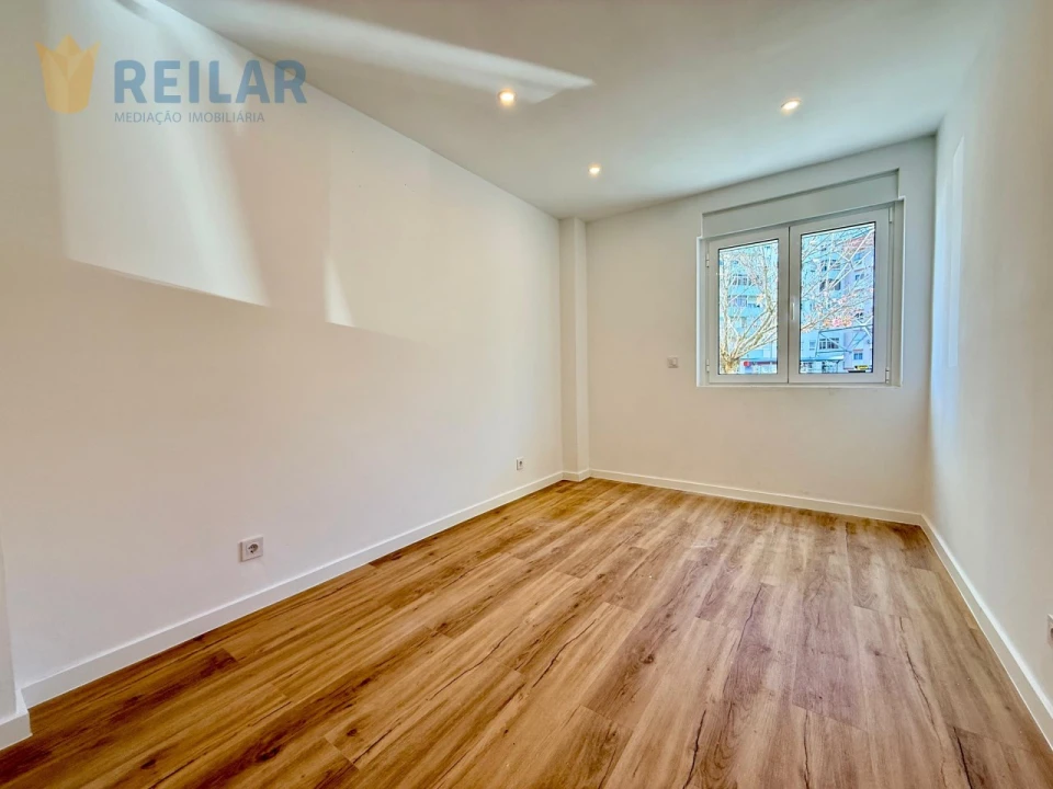 Apartamento T2 para Venda em Odivelas Foto 22