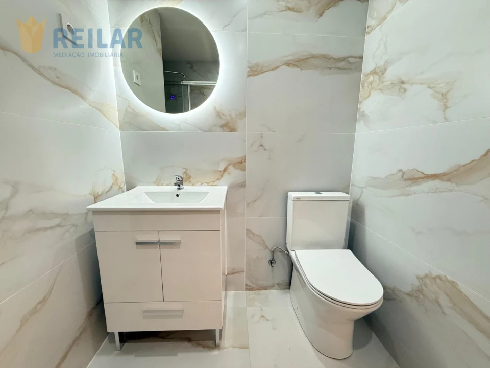 Apartamento T2 para Venda em Odivelas Foto 30