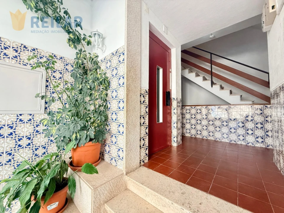 Apartamento T2 para Venda em Odivelas Foto 38