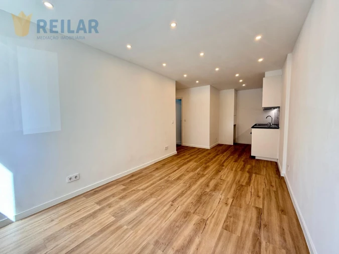 Apartamento T2 para Venda em Odivelas Foto 11
