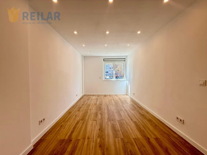 Apartamento T2 para Venda em Odivelas Foto 12