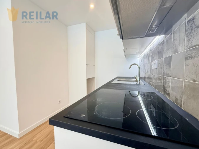 Apartamento T2 para Venda em Odivelas Foto 16