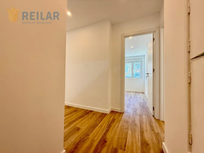 Apartamento T2 para Venda em Odivelas Foto 35