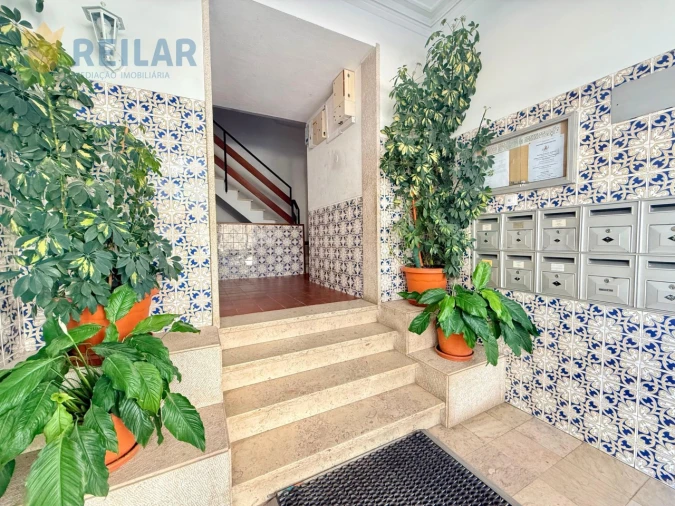 Apartamento T2 para Venda em Odivelas Foto 37