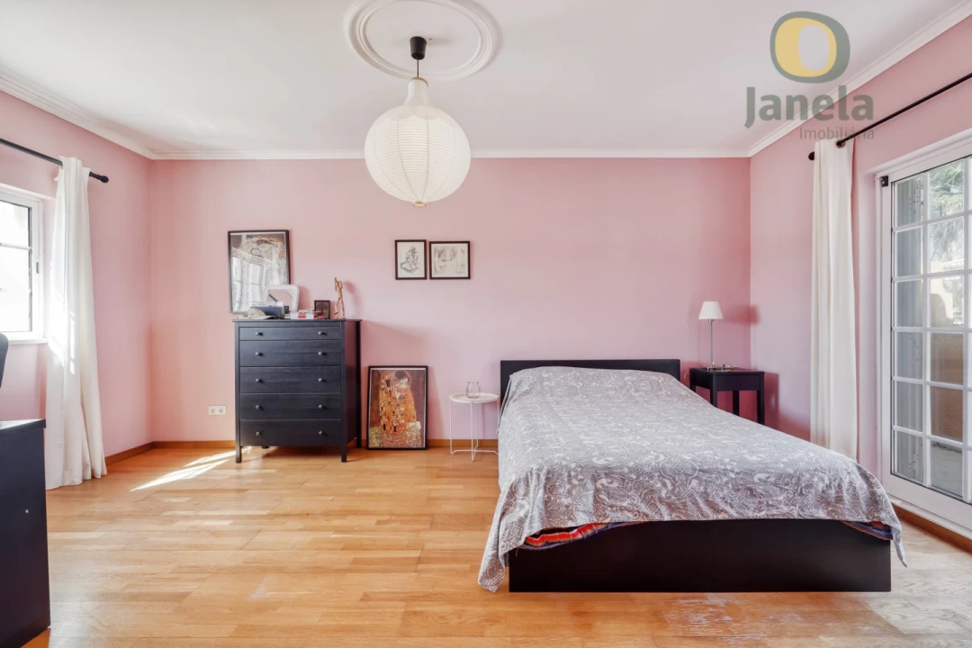 Moradia T3 para Venda em Quarteira Foto 11