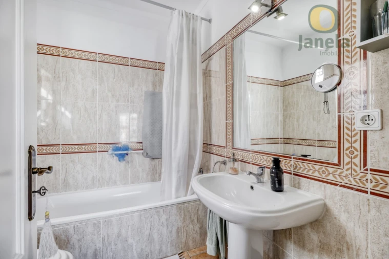 Moradia T3 para Venda em Quarteira Foto 22