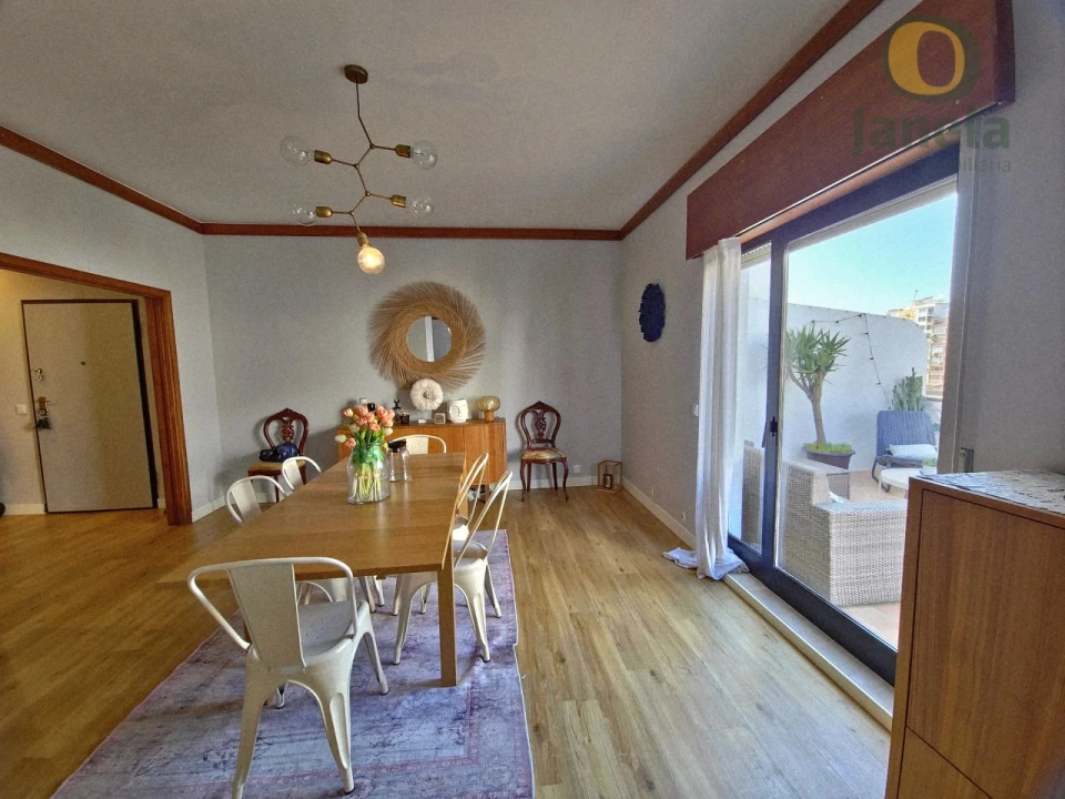 Apartamento T5 para Venda em Faro (Sé e São Pedro) Foto 6