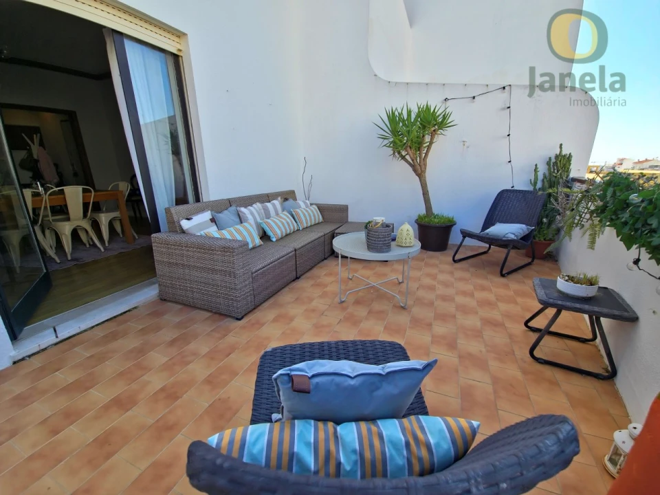 Apartamento T5 para Venda em Faro (Sé e São Pedro) Foto 2