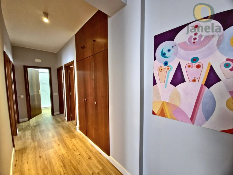 Apartamento T5 para Venda em Faro (Sé e São Pedro) Foto 25