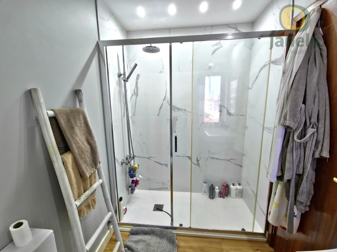 Apartamento T5 para Venda em Faro (Sé e São Pedro) Foto 23