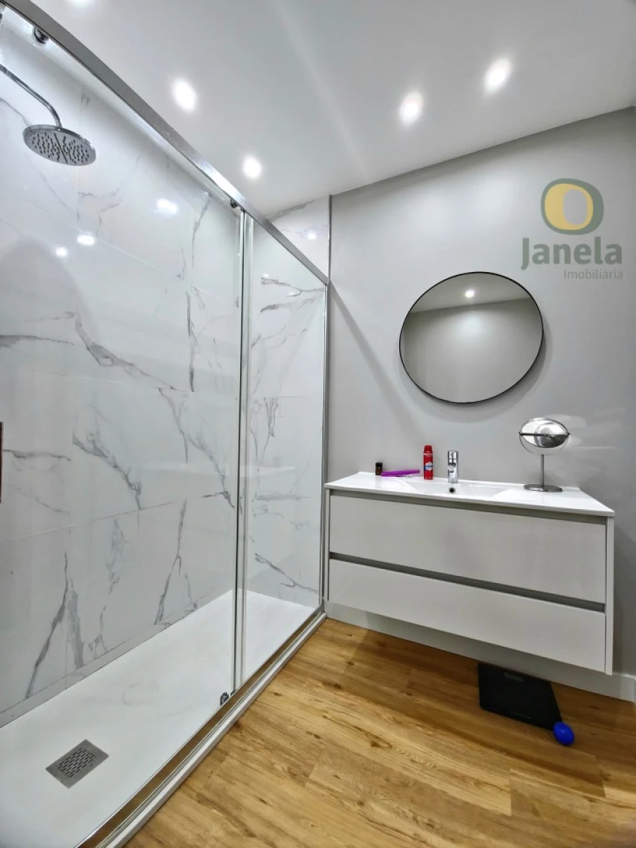 Apartamento T5 para Venda em Faro (Sé e São Pedro) Foto 27