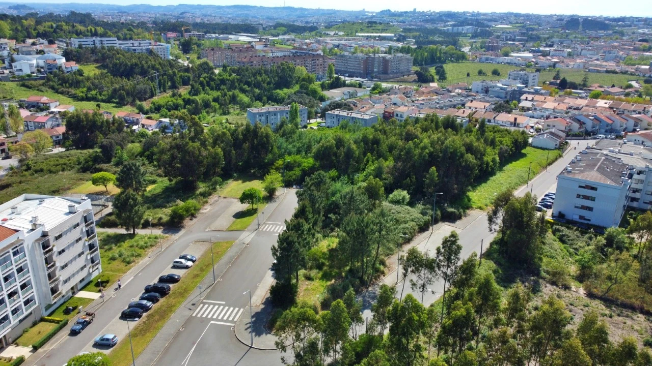 Terreno para Venda em Ermesinde Foto 3