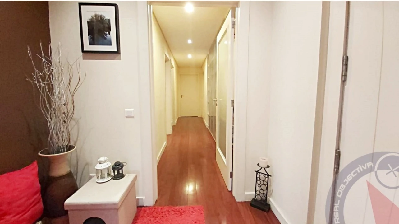 Apartamento T3 para Arrendamento em Castêlo da Maia Foto 5