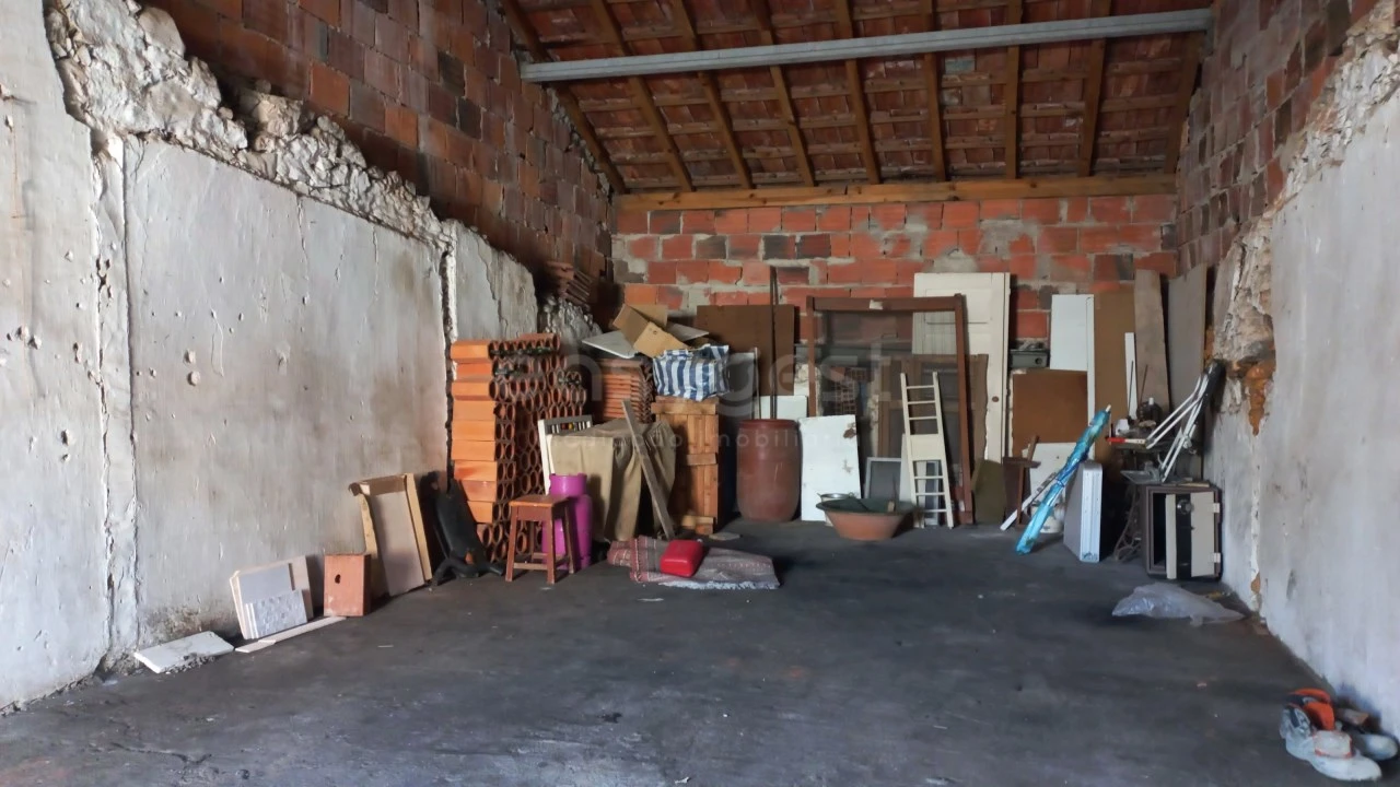 Garagem para Venda em Amiais de Baixo Foto 6