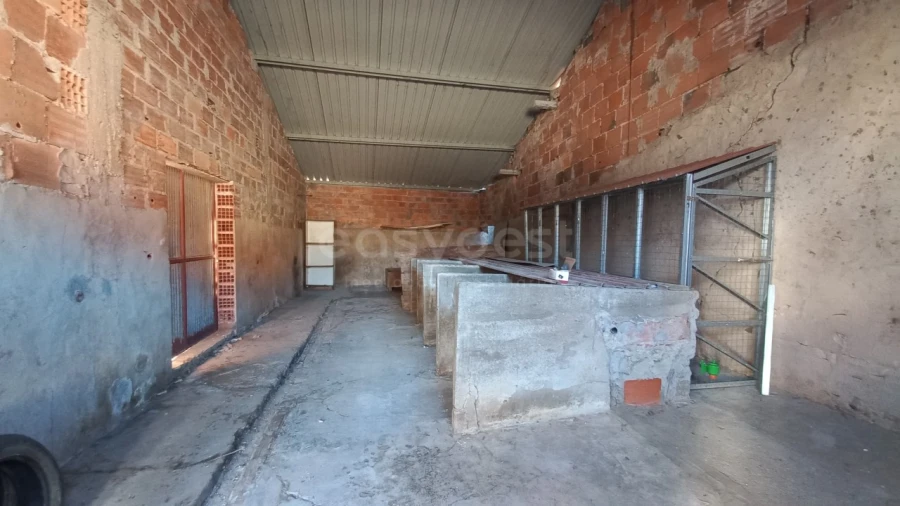 Garagem para Venda em Amiais de Baixo Foto 8