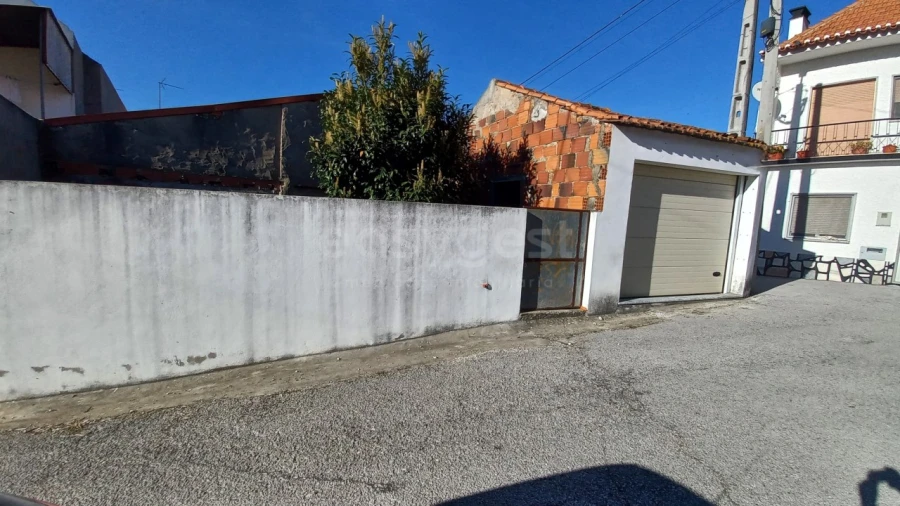 Garagem para Venda em Amiais de Baixo Foto 16
