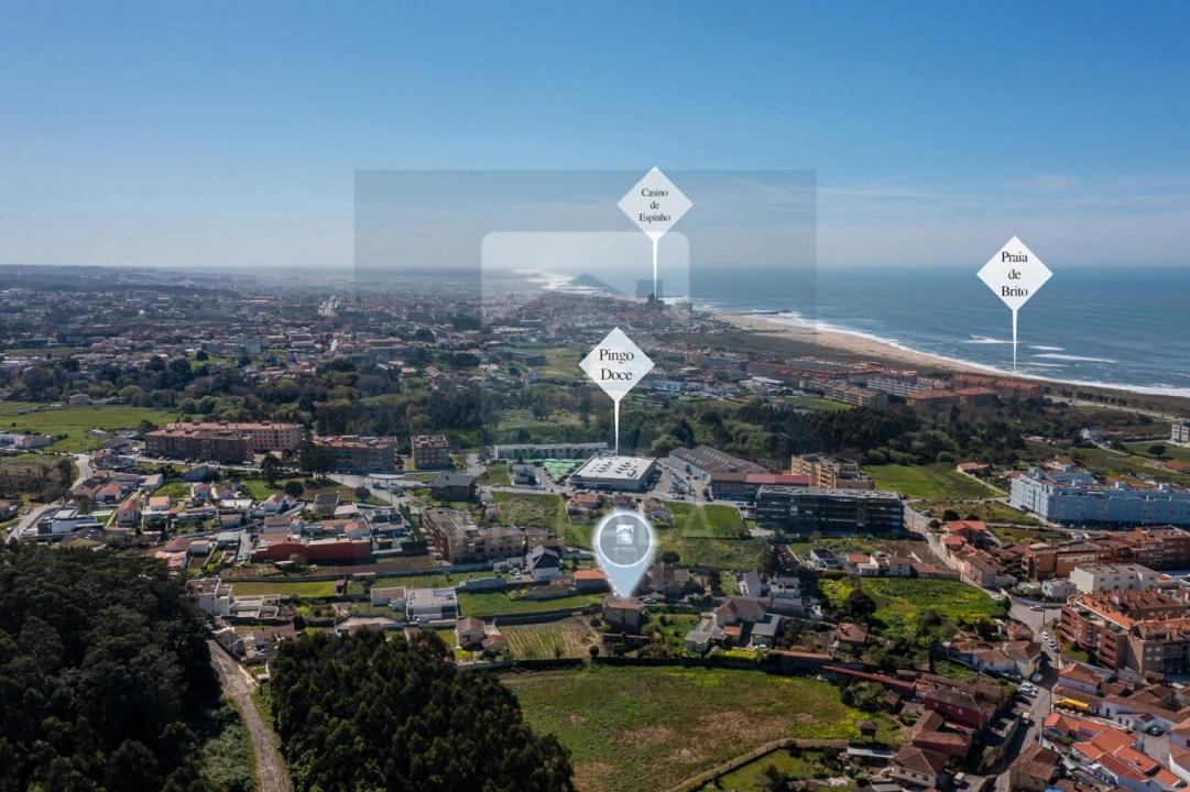 Moradia T4 para Venda em São Felix da Marinha Foto 8