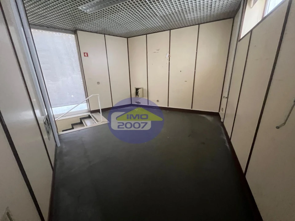 Loja para Venda em São Paio de Oleiros Foto 16