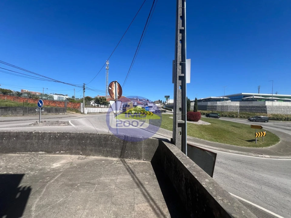 Loja para Venda em São Paio de Oleiros Foto 29