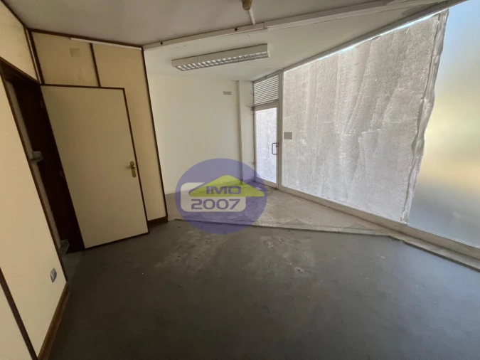 Loja para Arrendamento em São Paio de Oleiros Foto 19