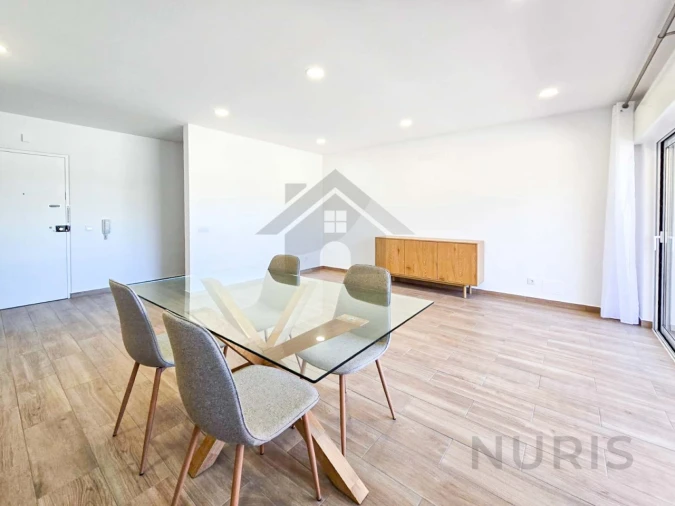 Apartamento T1 para Venda em Portimão Foto 5