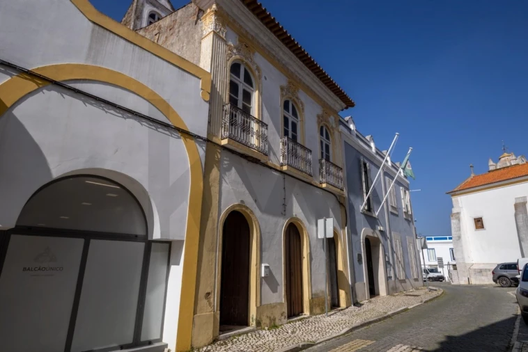 Moradia T7 para Venda em Ferreira do Alentejo e Canhestros