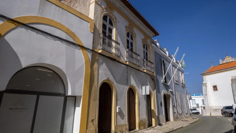 Moradia T7 para Venda em Ferreira do Alentejo e Canhestros