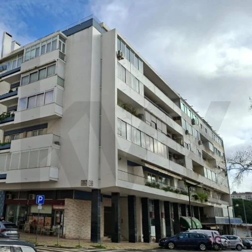 Apartamento T5 para Venda em Lumiar