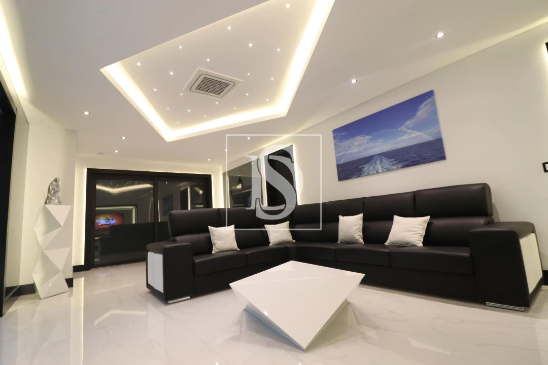 Moradia T5 para Venda em Rates Foto 7