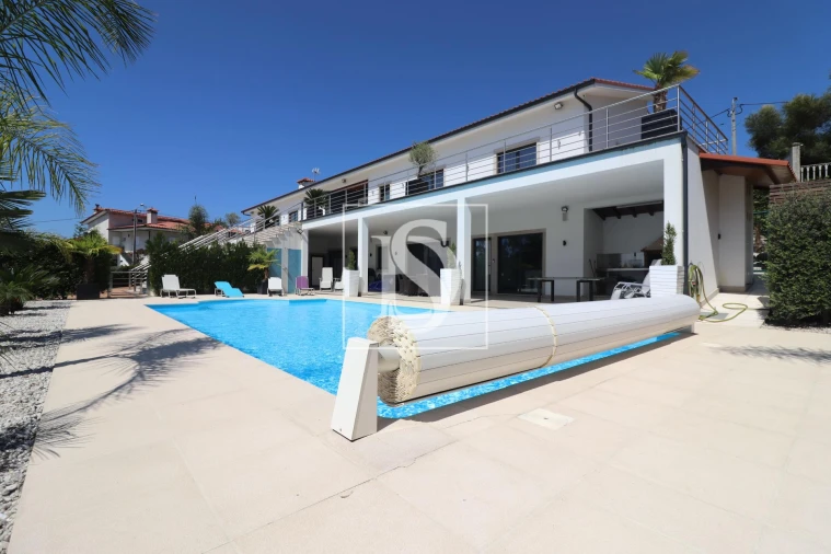 Moradia T5 para Venda em Rates