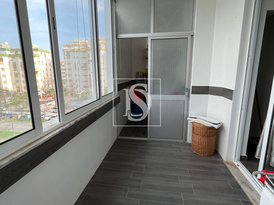 Apartamento T2 para Venda em Quarteira Foto 5