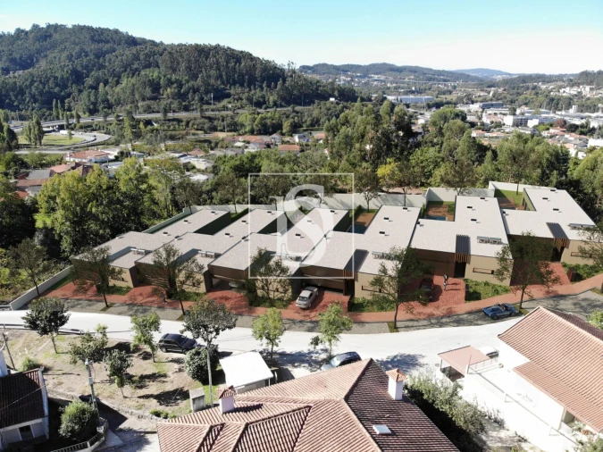 Moradia T4 para Venda em Celeirós, Aveleda e Vimieiro