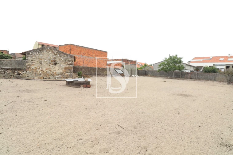 Moradia T4 para Venda em Apúlia e Fão Foto 1