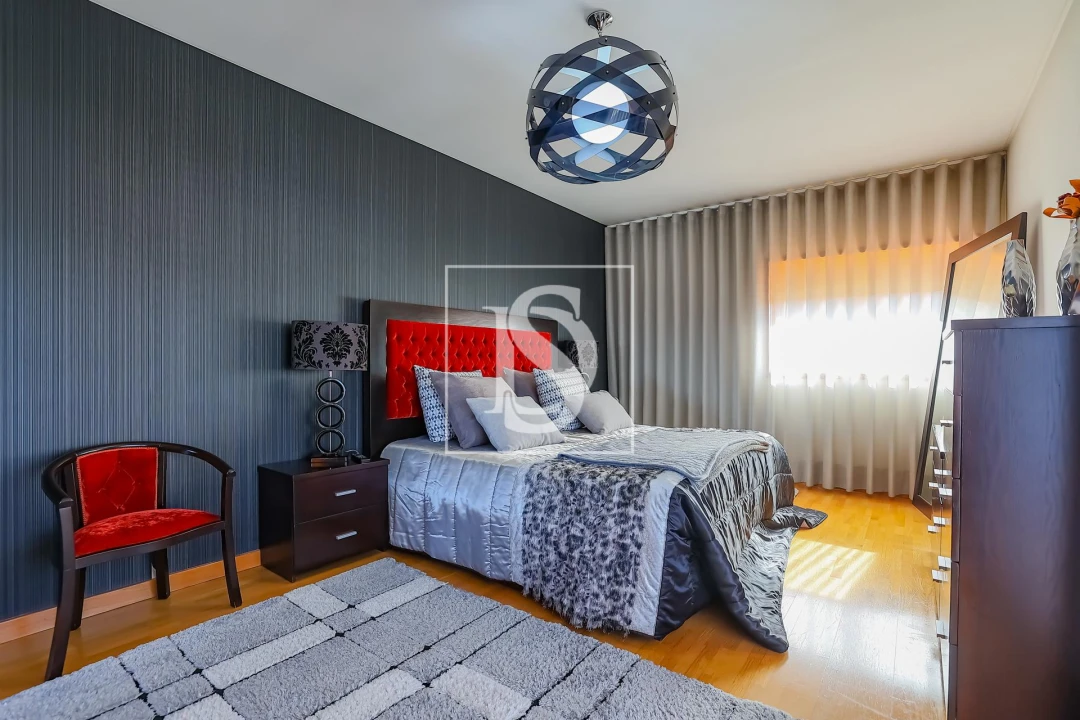 Moradia T4 para Venda em Pombeiro de Ribavizela Foto 4