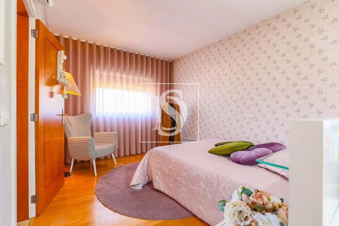 Moradia T4 para Venda em Pombeiro de Ribavizela Foto 10