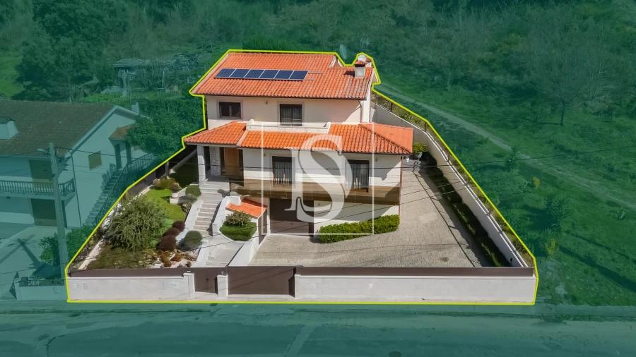 Moradia T4 para Venda em Pombeiro de Ribavizela